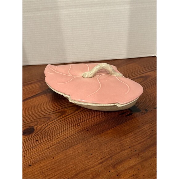 Vintage Valley Vista California Pottery Leaf Dish With Lid Pink And Cream - Picture 7 of 14